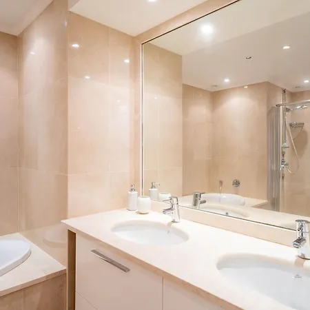 Duplex Luxueux Avec Vue Appartamento Cannes